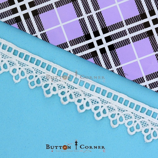 One Side Border Shuttle Lace