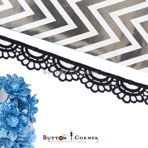 One Side Border Shuttle Lace