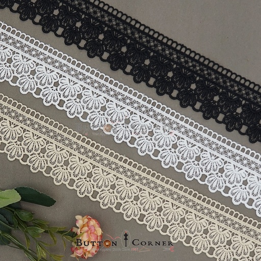 One Side Border Shuttle Lace