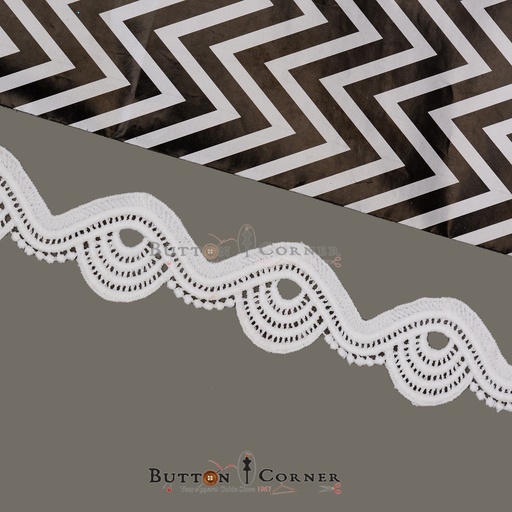 [D2834 WHITE] One Side Border Shuttle Lace