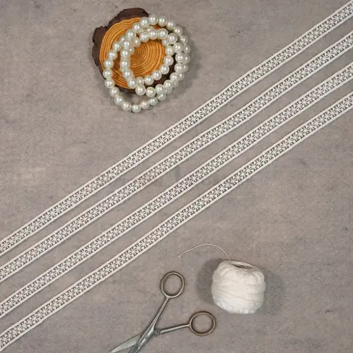 [MYB789/20494 WHITE] Shuttle Joined Lace