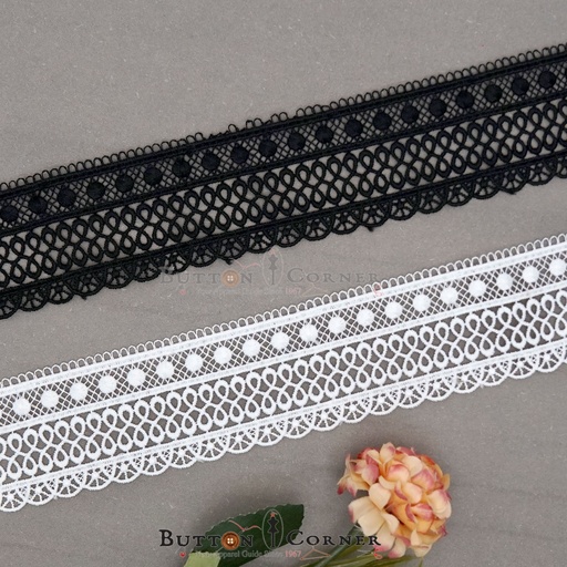 One Side Border Shuttle Lace