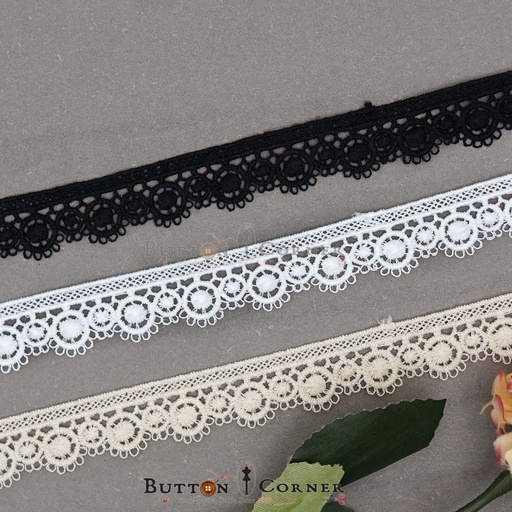 One Side Border Shuttle Lace