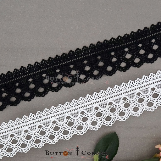 One Side Border Shuttle Lace