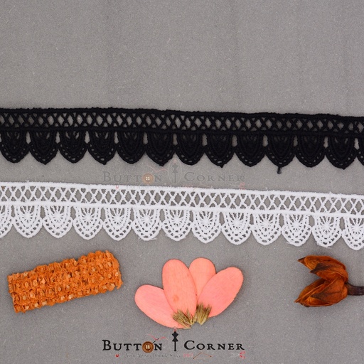 One Side Border Shuttle Lace