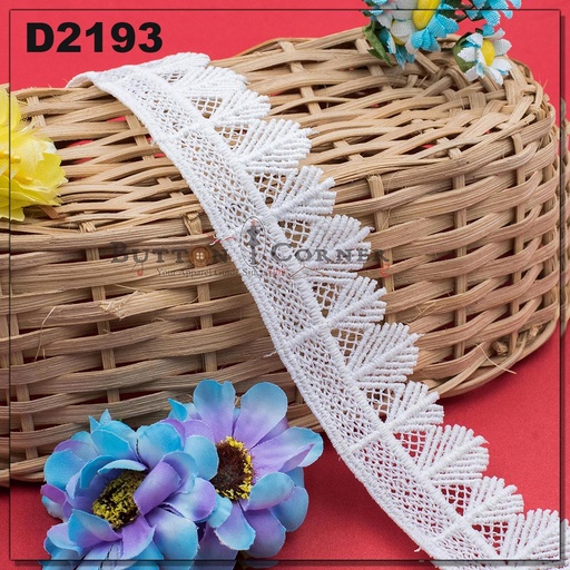 One Side Border Shuttle Lace