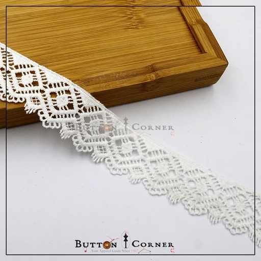 One Side Border Shuttle Lace