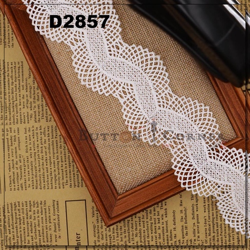 [D2857 WHITE] Double Side Border Shuttle Lace