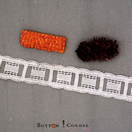 [MYB12 WHITE] Double Side Border Shuttle Lace