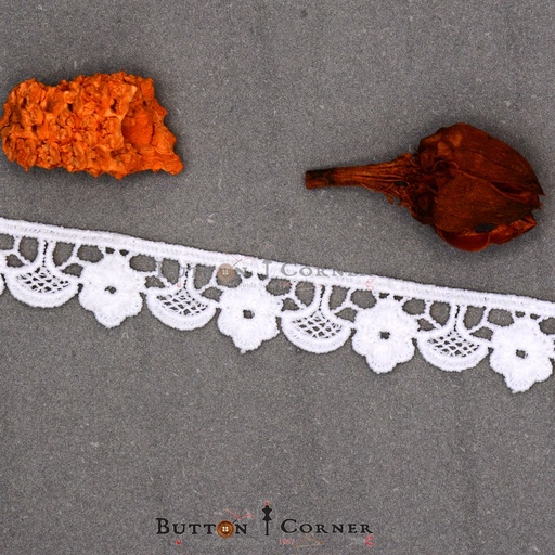 One Side Border Shuttle Lace