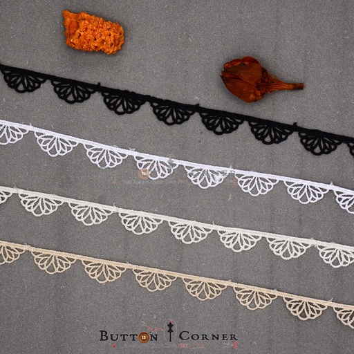 One Side Border Shuttle Lace