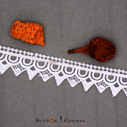 [21155-WHITE] One Side Border Shuttle Lace