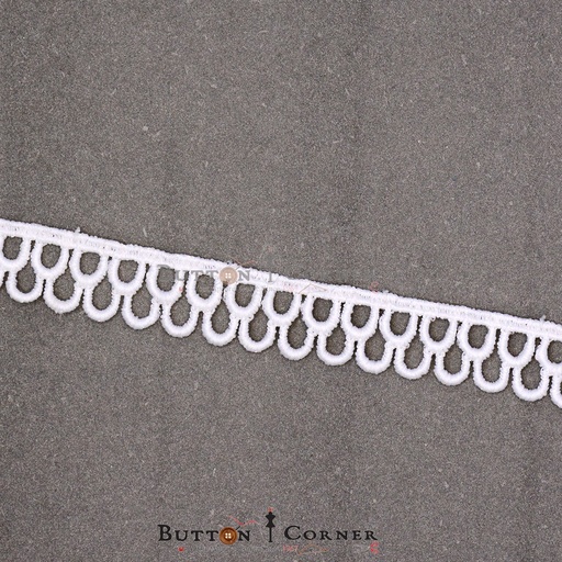 One Side Border Shuttle Lace
