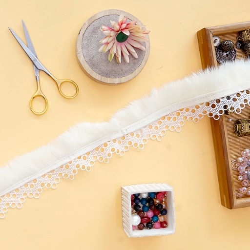 [F0905-22 WHITE] Fancy Feather Lace