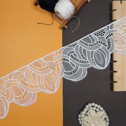 [AL028 WHITE] One Side Border Organza Lace