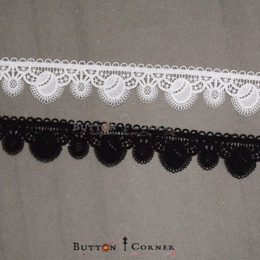 One Side Border Shuttle Lace