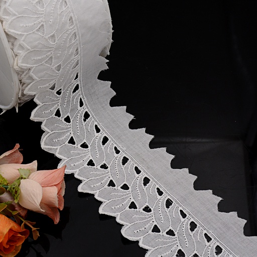 [IF1402 WHITE] Cotton One Side Border Lace